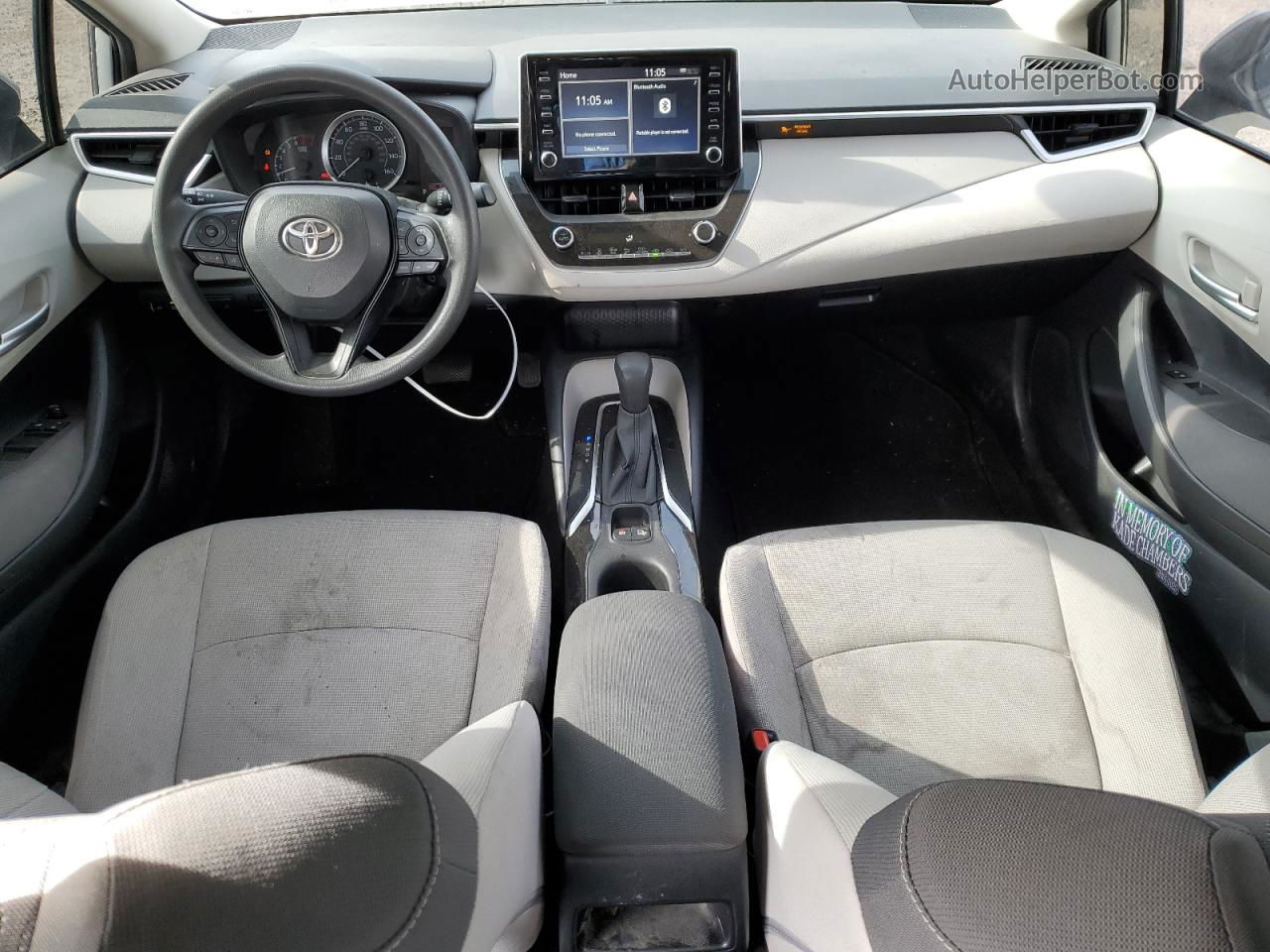 2020 Toyota Corolla Le Silver vin: JTDEPRAE3LJ071384