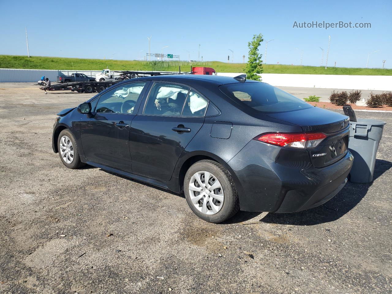 2020 Toyota Corolla Le Black vin: JTDEPRAE5LJ008075