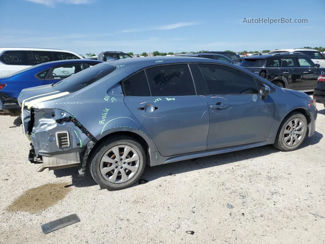 2020 Toyota Corolla Le Turquoise vin: JTDEPRAE5LJ042016