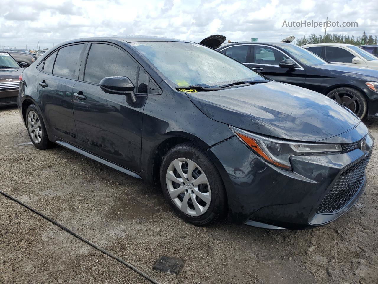 2020 Toyota Corolla Le Black vin: JTDEPRAE5LJ105504