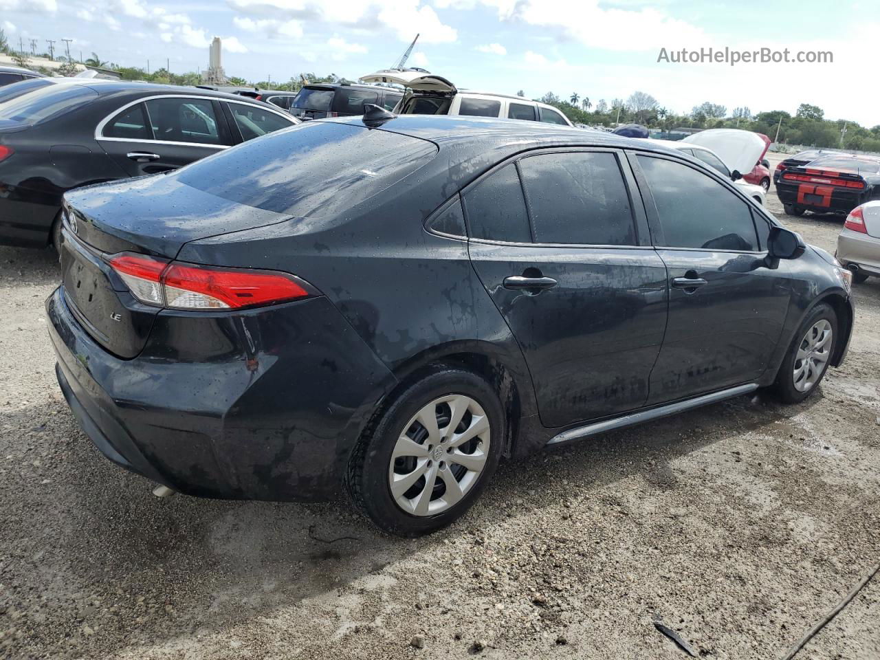 2020 Toyota Corolla Le Black vin: JTDEPRAE5LJ105504