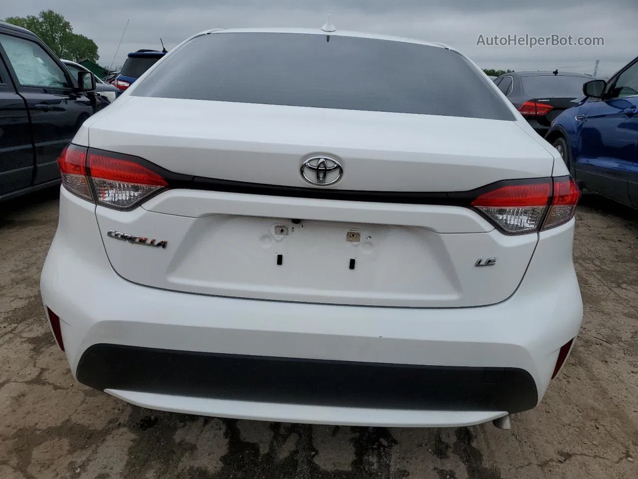 2020 Toyota Corolla Le White vin: JTDEPRAE6LJ103048