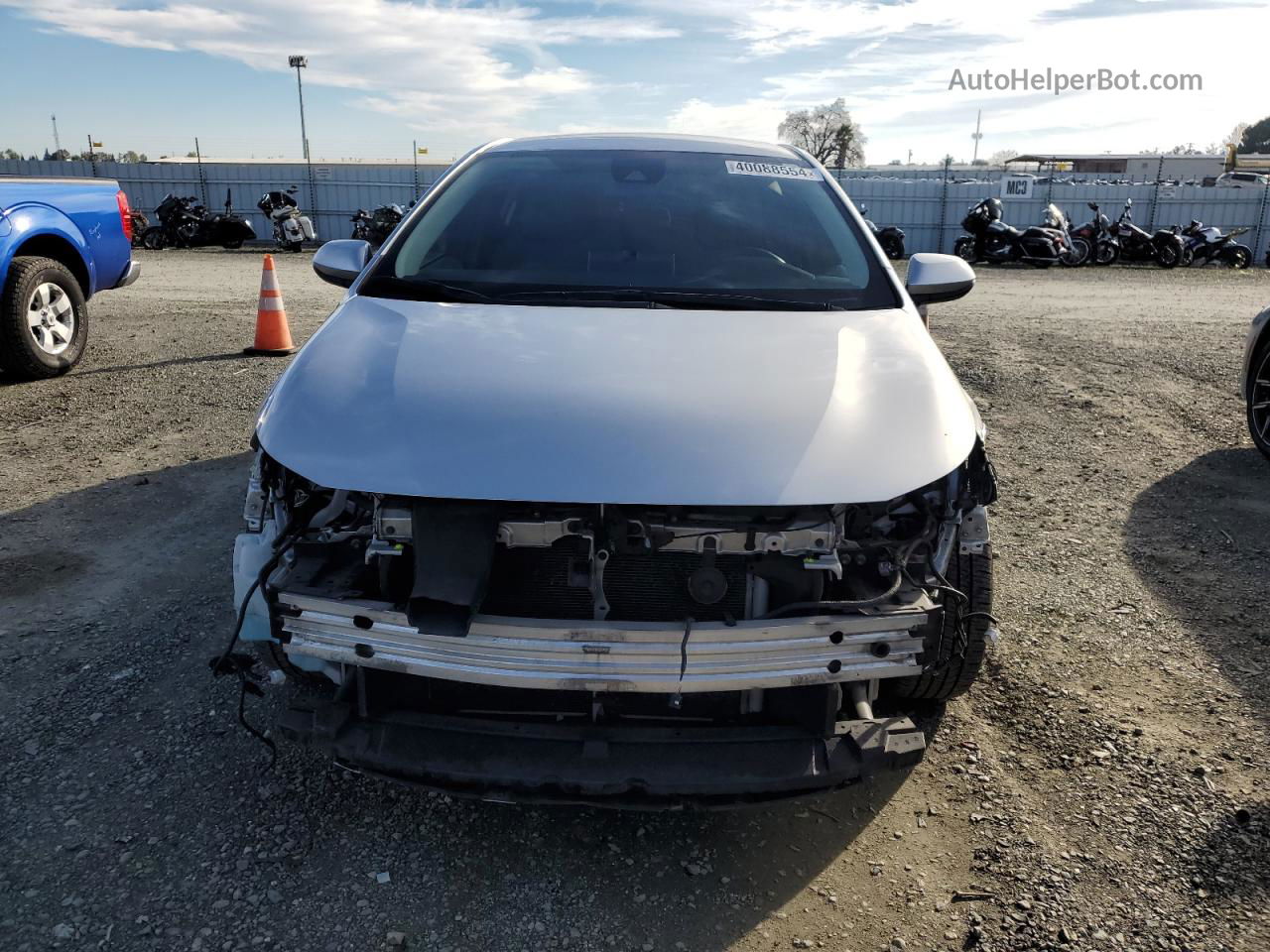 2020 Toyota Corolla Le Silver vin: JTDEPRAE7LJ043037