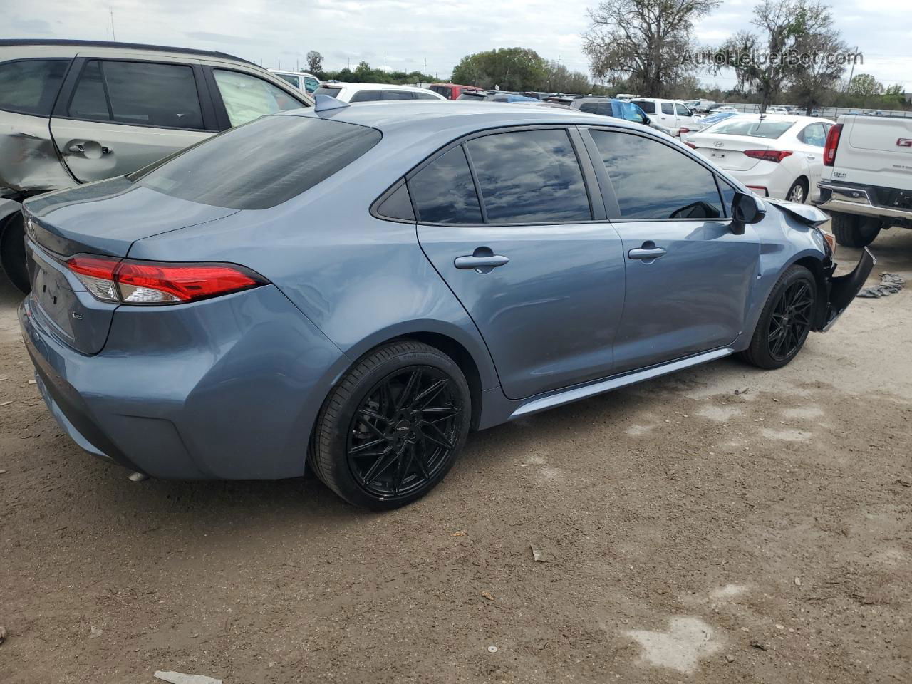 2020 Toyota Corolla Le Blue vin: JTDEPRAE7LJ069590