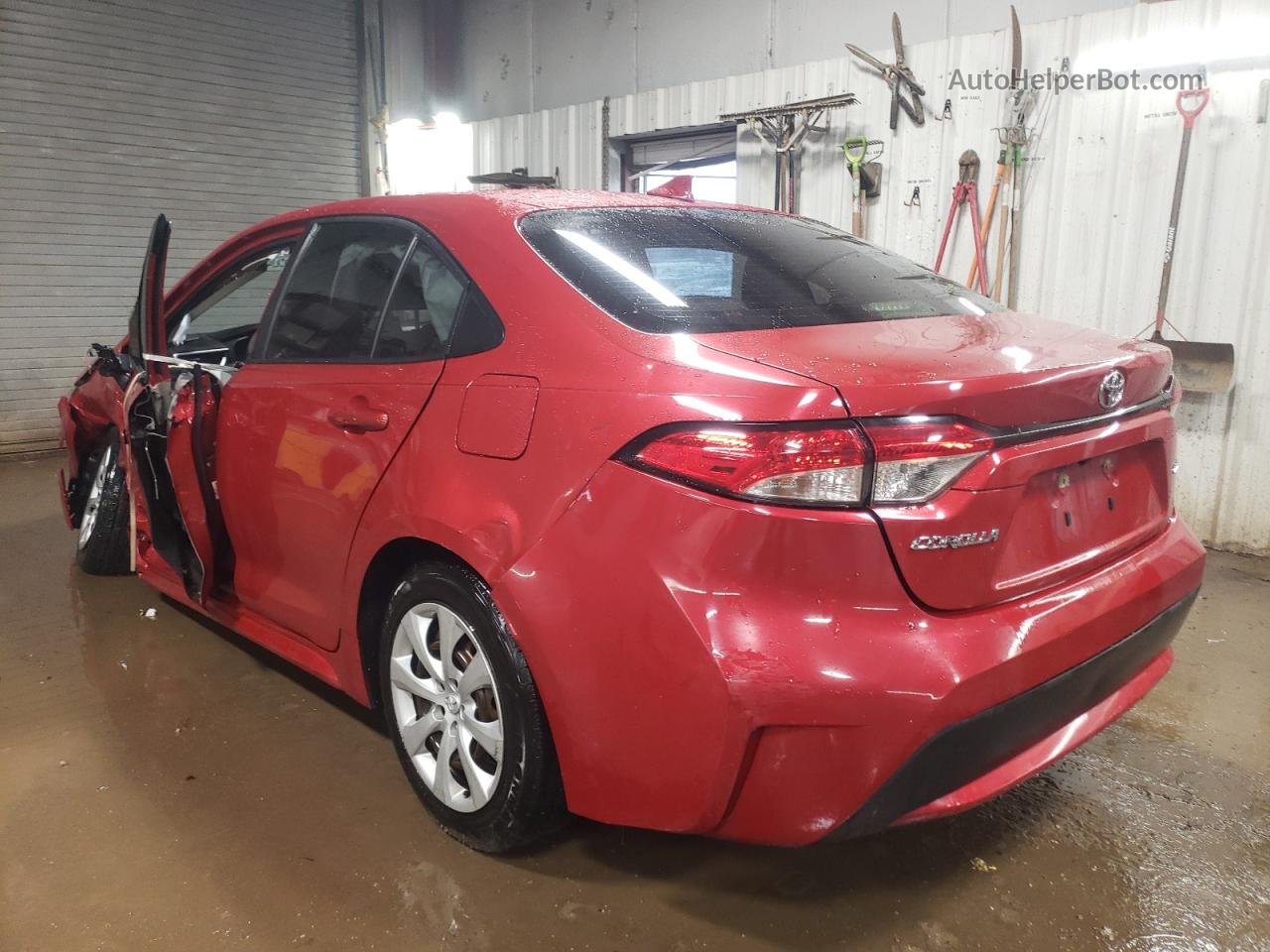 2020 Toyota Corolla Le Red vin: JTDEPRAE8LJ011049