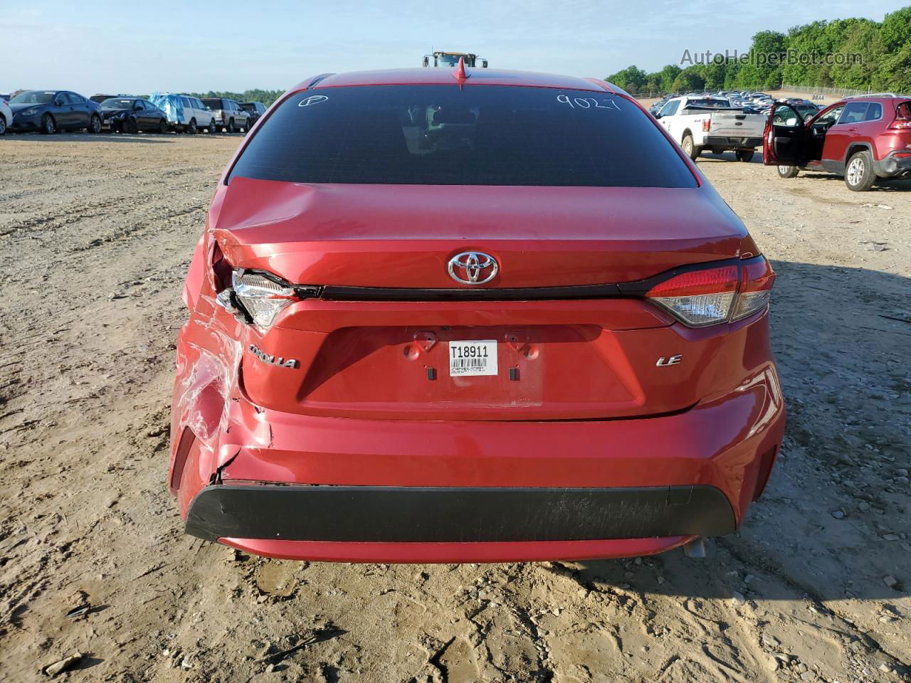 2020 Toyota Corolla Le Red vin: JTDEPRAE8LJ079027