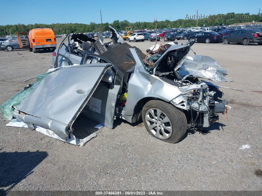 2020 Toyota Corolla Le Silver vin: JTDEPRAEXLJ083919