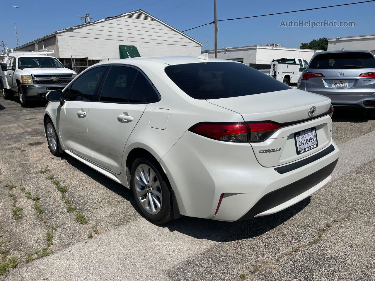 2020 Toyota Corolla Xle White vin: JTDFPRAE5LJ040335