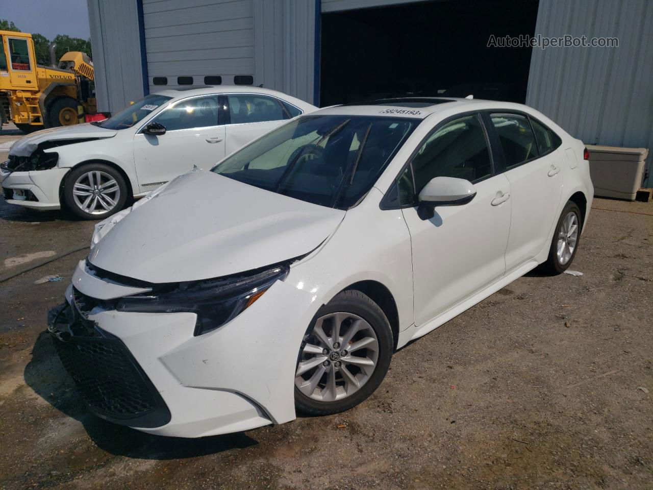 2021 Toyota Corolla Le White vin: JTDHPMAE5MJ137385