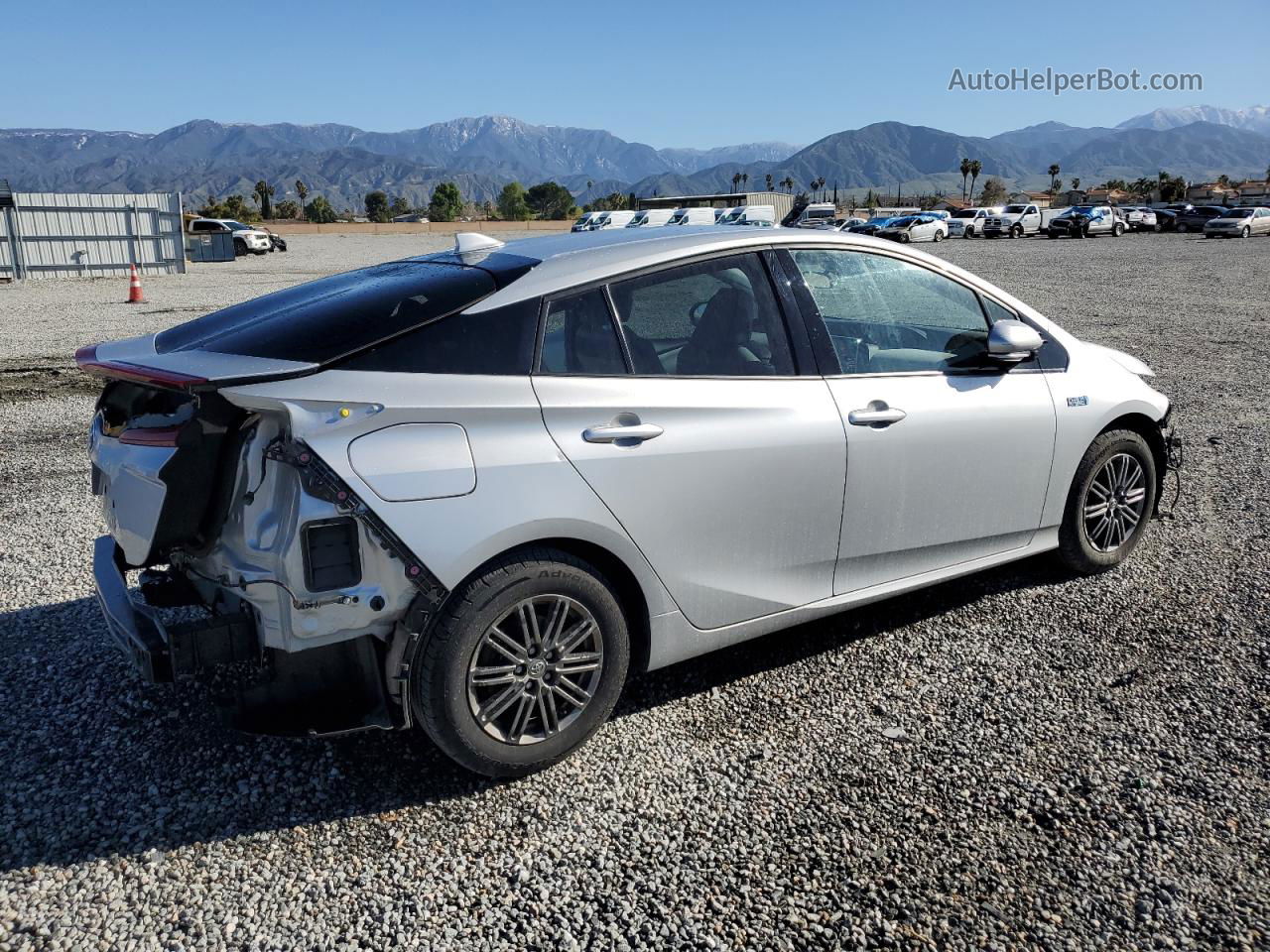 2017 Toyota Prius Prime  Silver vin: JTDKARFP0H3011024