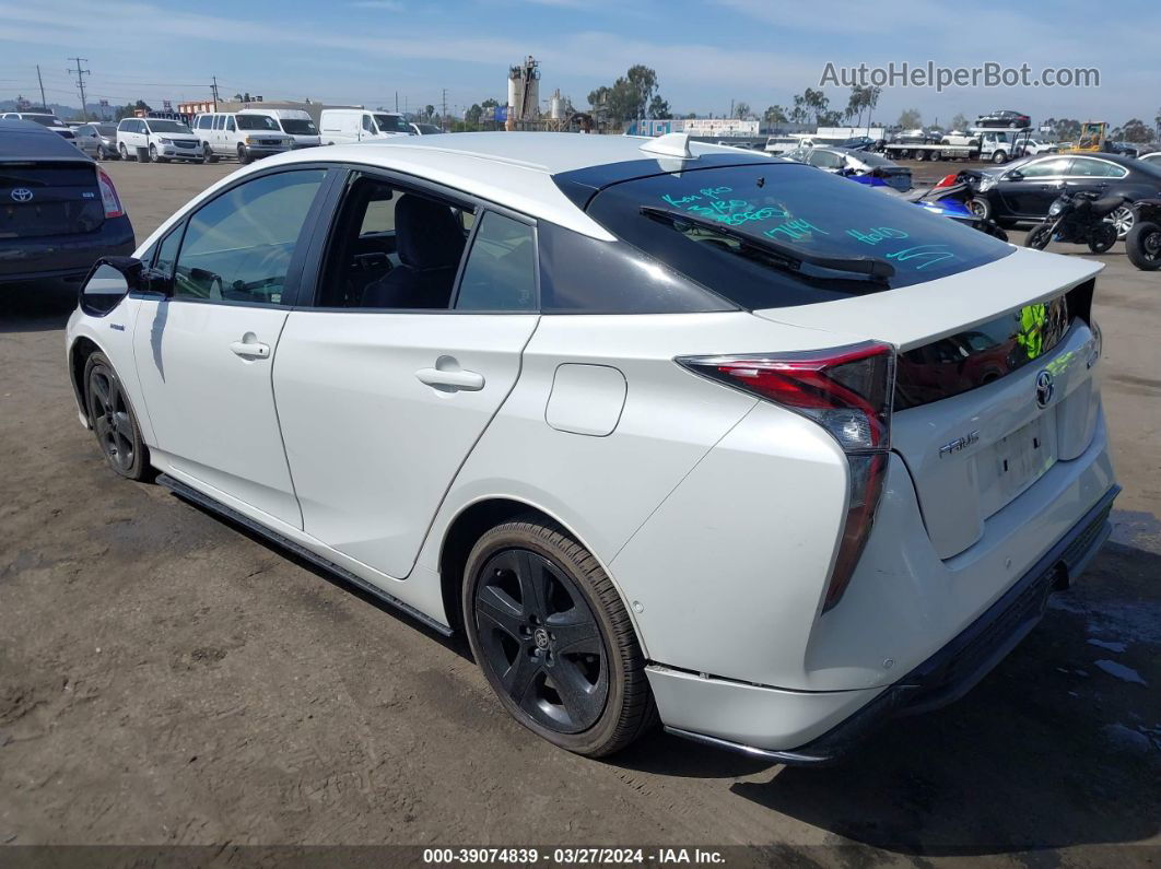 2017 Toyota Prius Three Touring Белый vin: JTDKARFU5H3053307