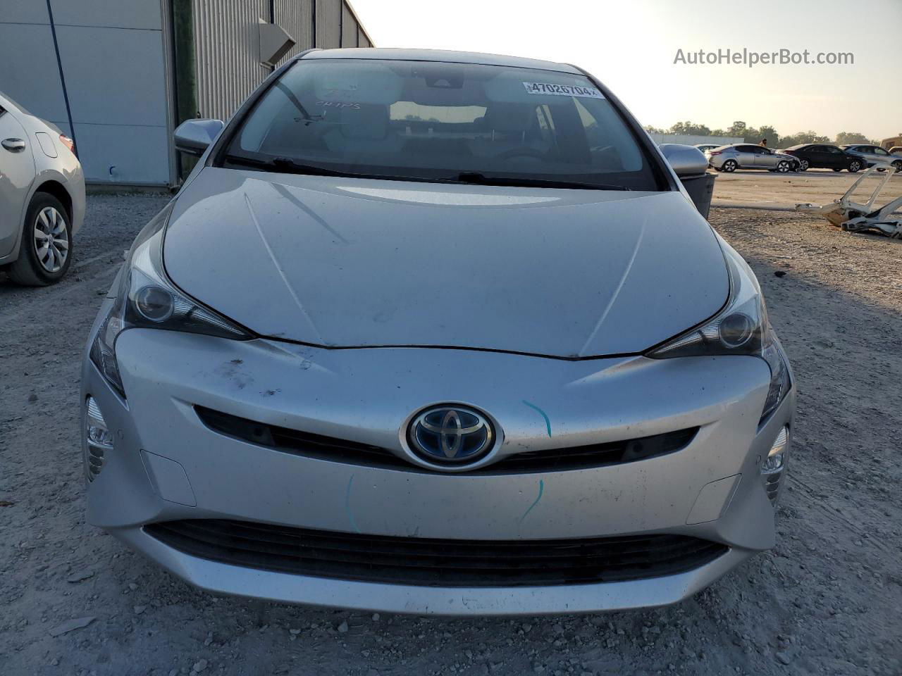 2016 Toyota Prius  Серебряный vin: JTDKARFU6G3505828