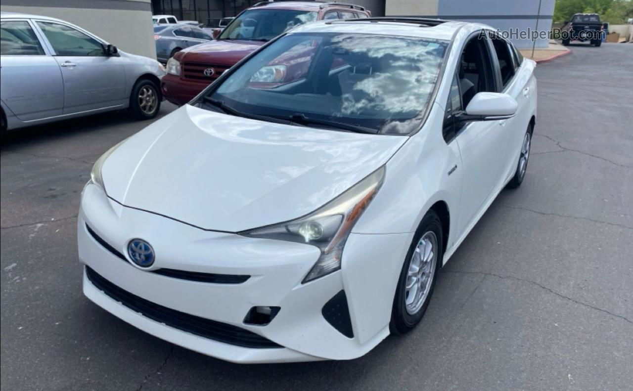 2016 Toyota Prius  White vin: JTDKARFU7G3006505