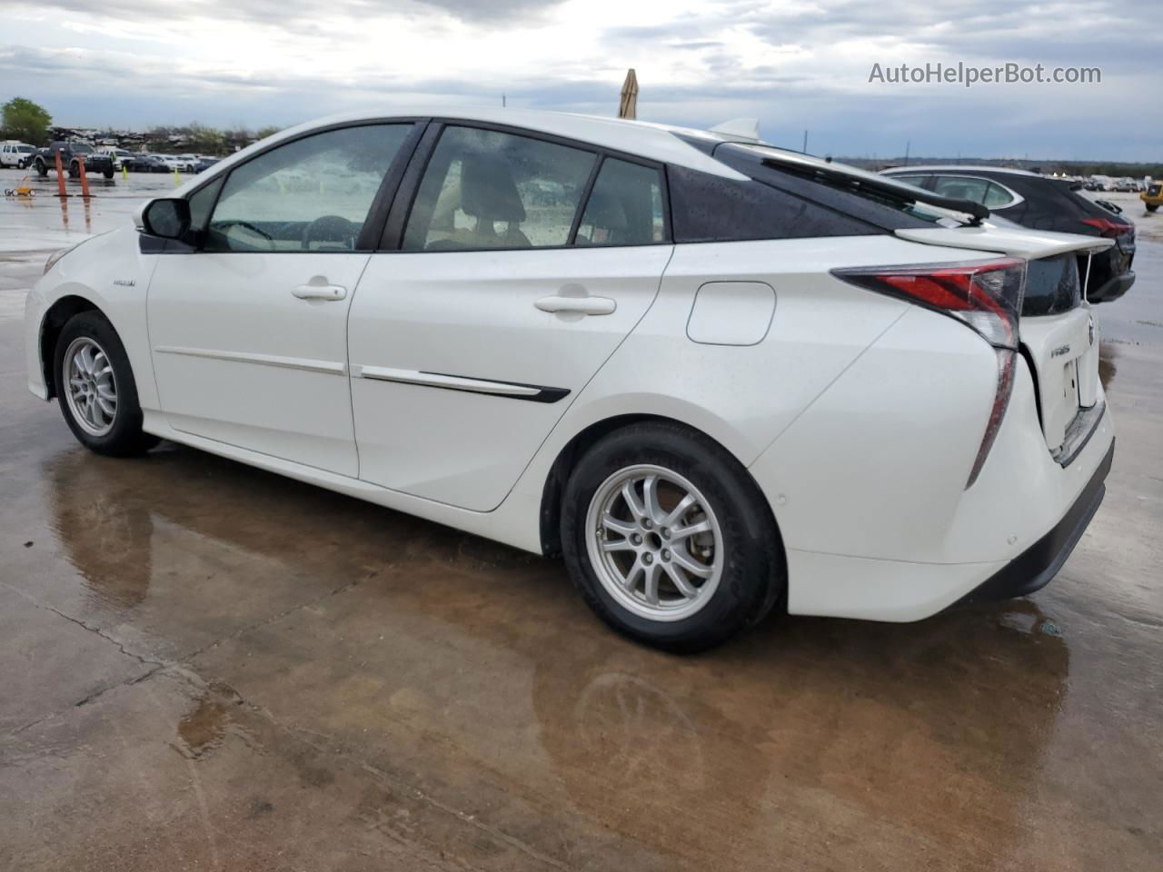 2017 Toyota Prius  Белый vin: JTDKARFU7H3051364