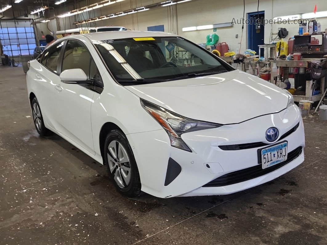 2017 Toyota Prius   White vin: JTDKARFUXH3053822