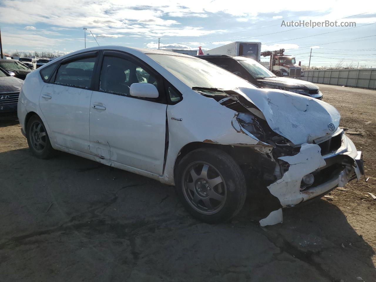 2007 Toyota Prius  White vin: JTDKB20U177552853