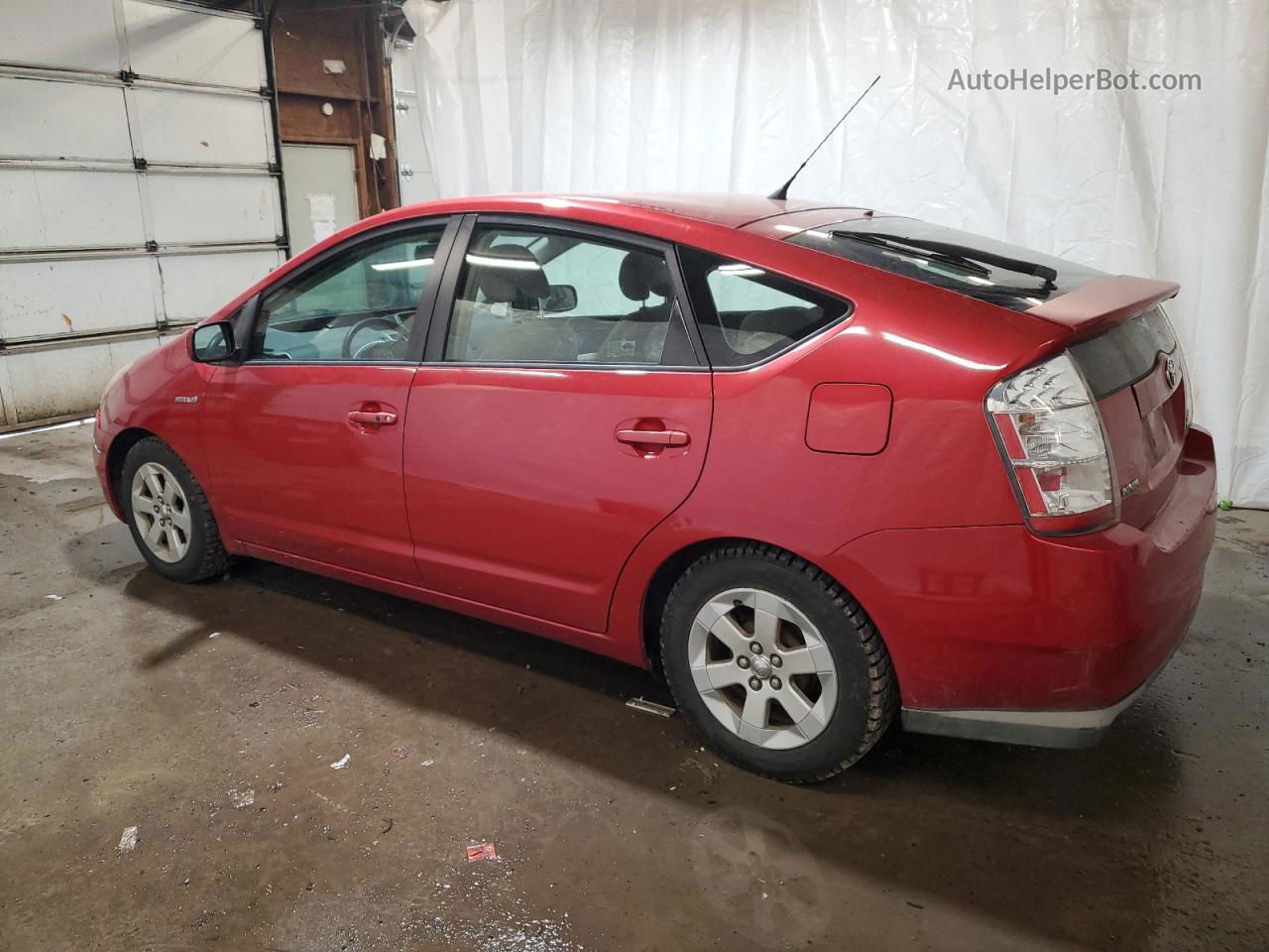 2008 Toyota Prius  Красный vin: JTDKB20U183315207