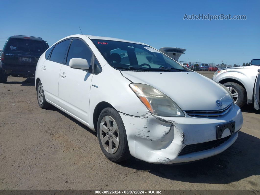 2007 Toyota Prius   White vin: JTDKB20U277646742