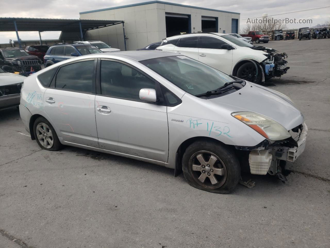 2007 Toyota Prius  Серебряный vin: JTDKB20U677552654