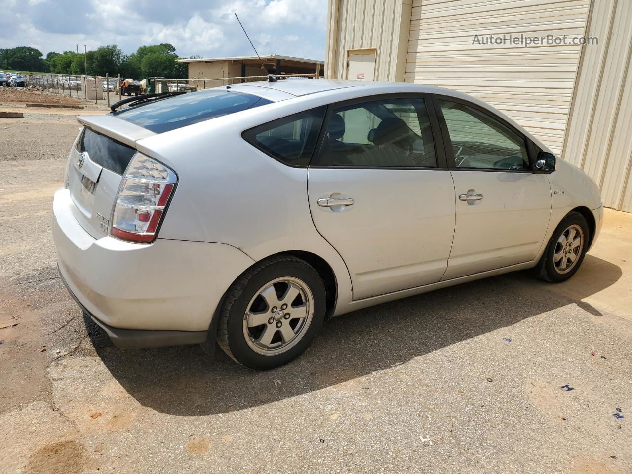 2008 Toyota Prius  Silver vin: JTDKB20U887811677