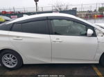 2017 Toyota Prius Two Белый vin: JTDKBRFU0H3039103