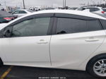 2017 Toyota Prius Two Белый vin: JTDKBRFU0H3039103