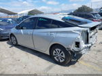 2017 Toyota Prius Two Серебряный vin: JTDKBRFU9H3575189