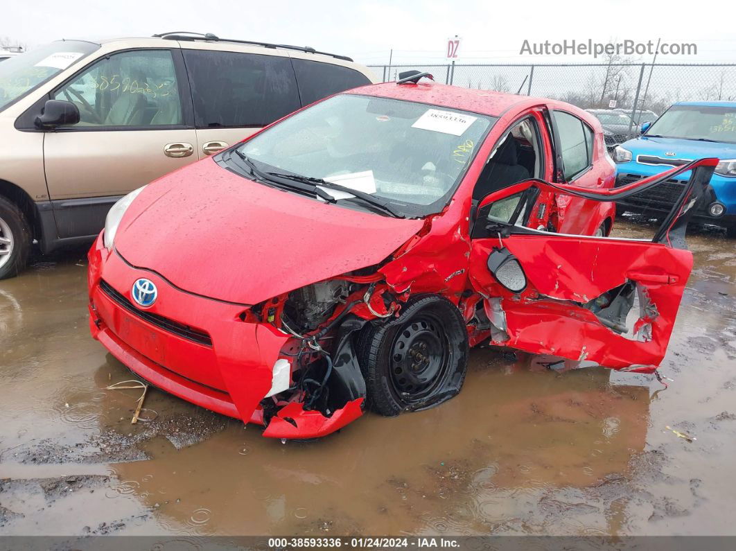 2014 Toyota Prius C Two Red vin: JTDKDTB30E1083131