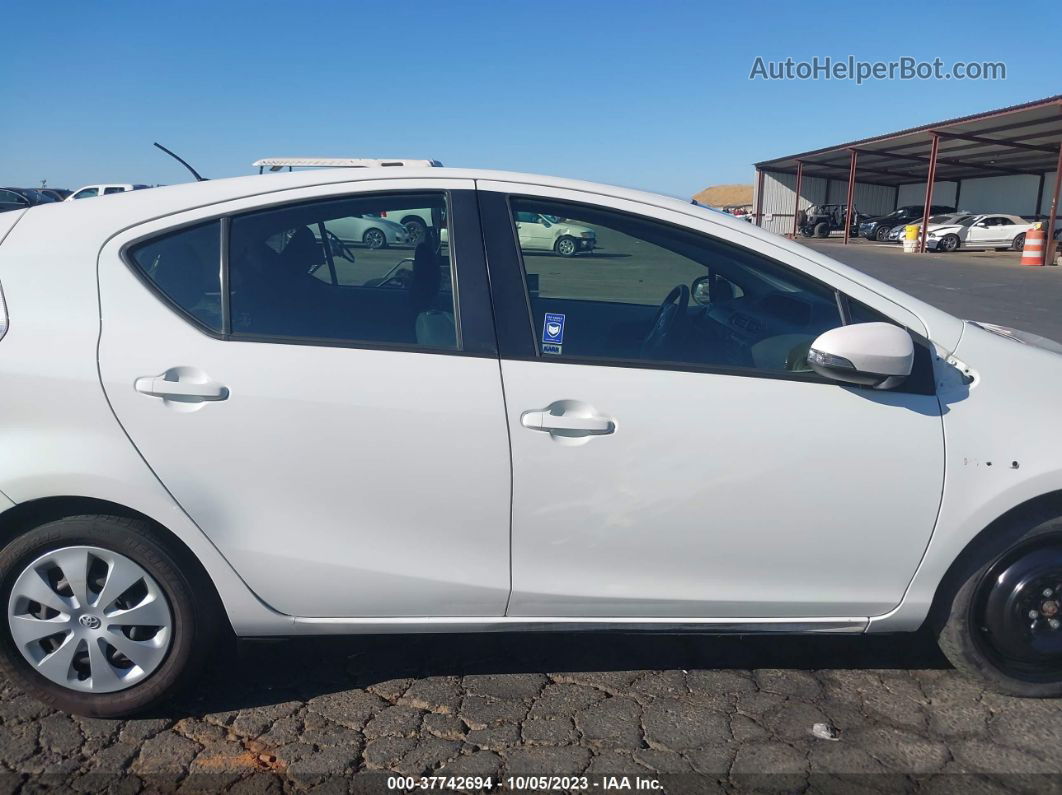 2014 Toyota Prius C One/three/two/four White vin: JTDKDTB30E1561189