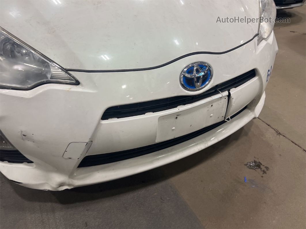 2014 Toyota Prius C   vin: JTDKDTB30E1568675