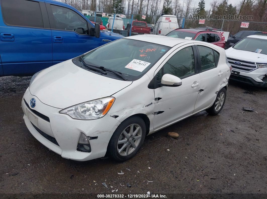 2014 Toyota Prius C Four Белый vin: JTDKDTB30E1569678