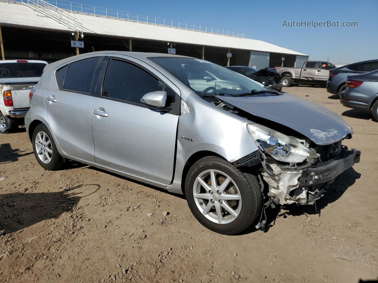 2013 Toyota Prius C  Silver vin: JTDKDTB31D1528040