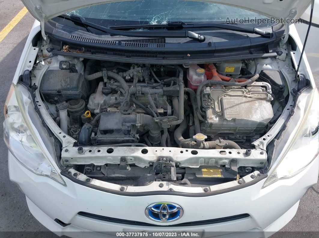 2014 Toyota Prius C Three Белый vin: JTDKDTB31E1571505