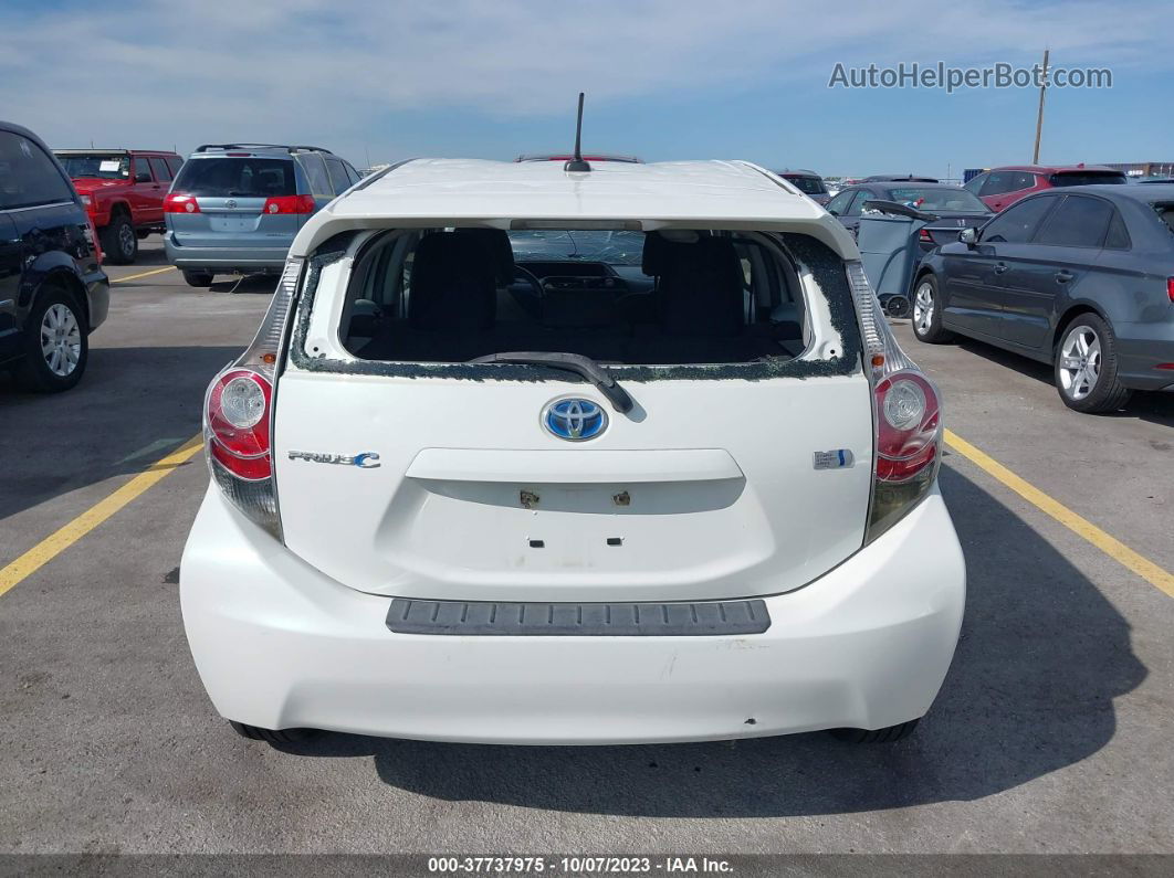 2014 Toyota Prius C Three Белый vin: JTDKDTB31E1571505