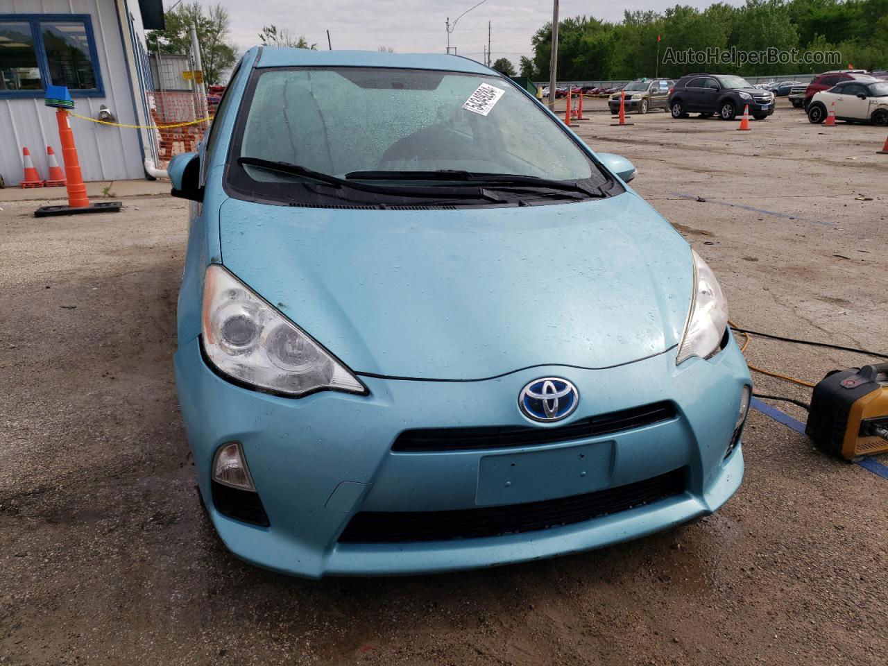 2012 Toyota Prius C  Turquoise vin: JTDKDTB32C1013577