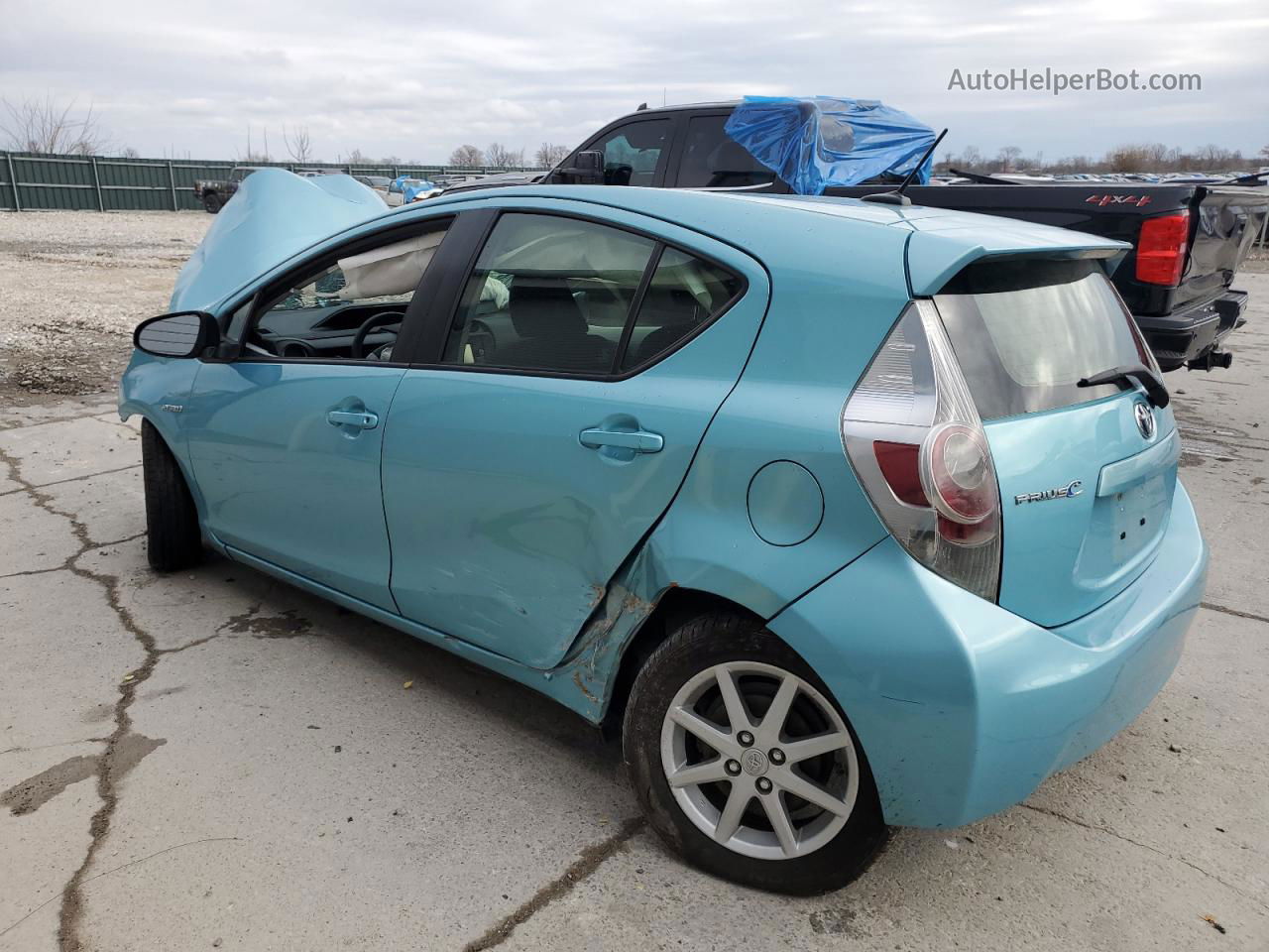 2013 Toyota Prius C  Blue vin: JTDKDTB32D1052395