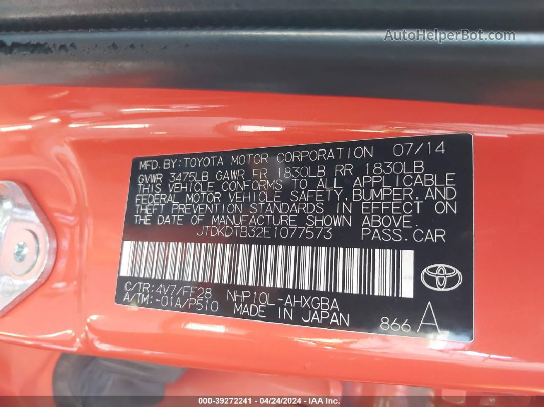 2014 Toyota Prius C Three Orange vin: JTDKDTB32E1077573