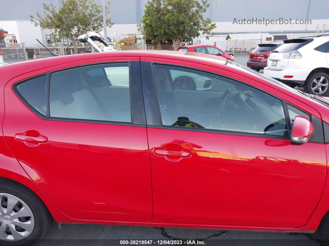 2014 Toyota Prius C One Red vin: JTDKDTB32E1083356