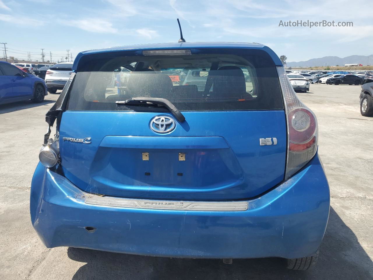 2012 Toyota Prius C  Blue vin: JTDKDTB33C1518284