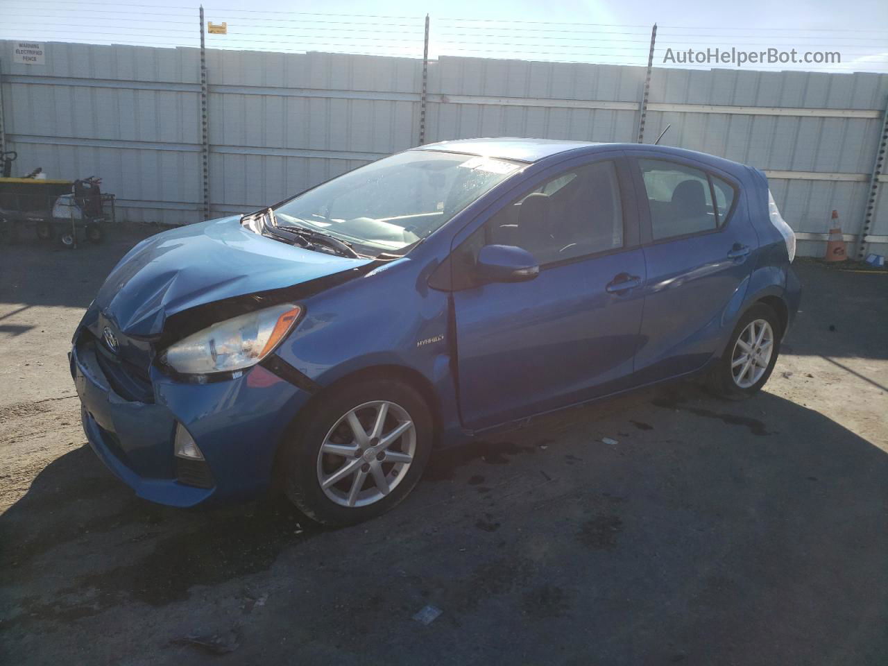 2013 Toyota Prius C  Синий vin: JTDKDTB33D1036335