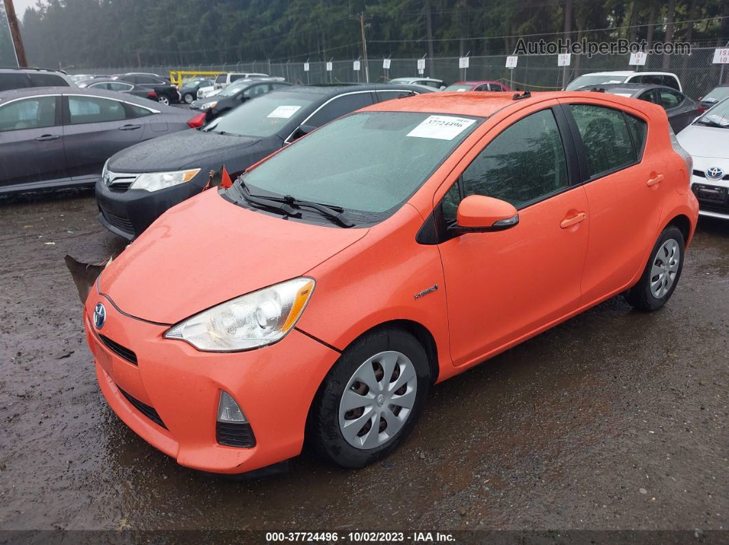 2014 Toyota Prius C One/three/two/four Orange vin: JTDKDTB33E1060300