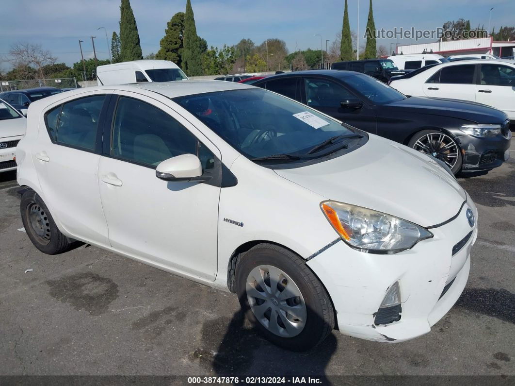 2014 Toyota Prius C Two White vin: JTDKDTB33E1067814