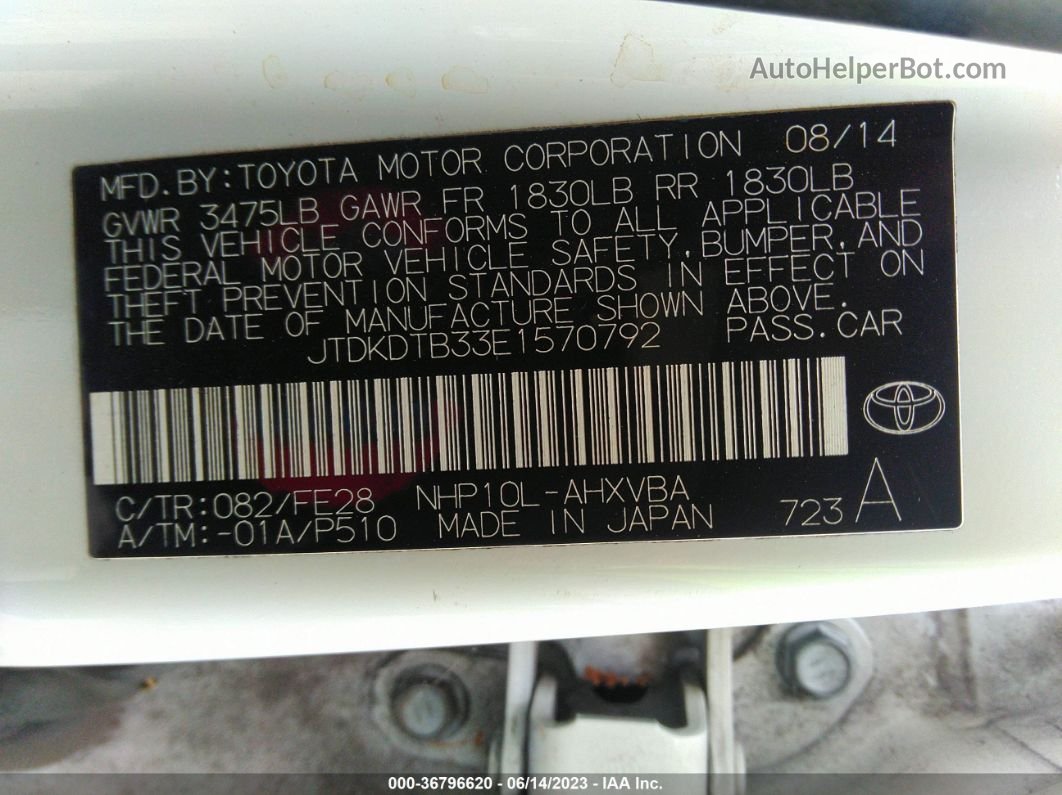 2014 Toyota Prius C One/three/two/four Белый vin: JTDKDTB33E1570792