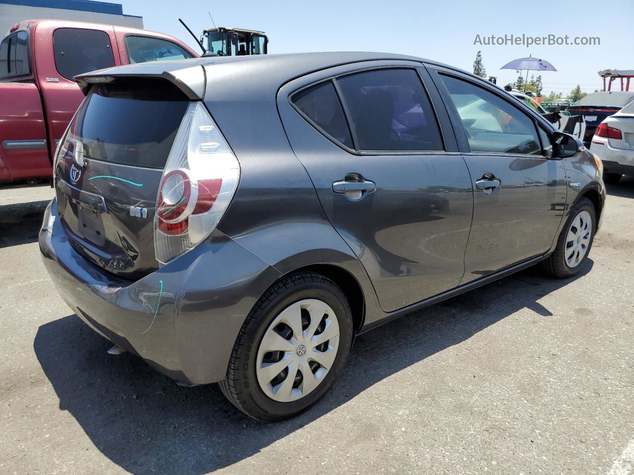 2014 Toyota Prius C  Серый vin: JTDKDTB33E1575328