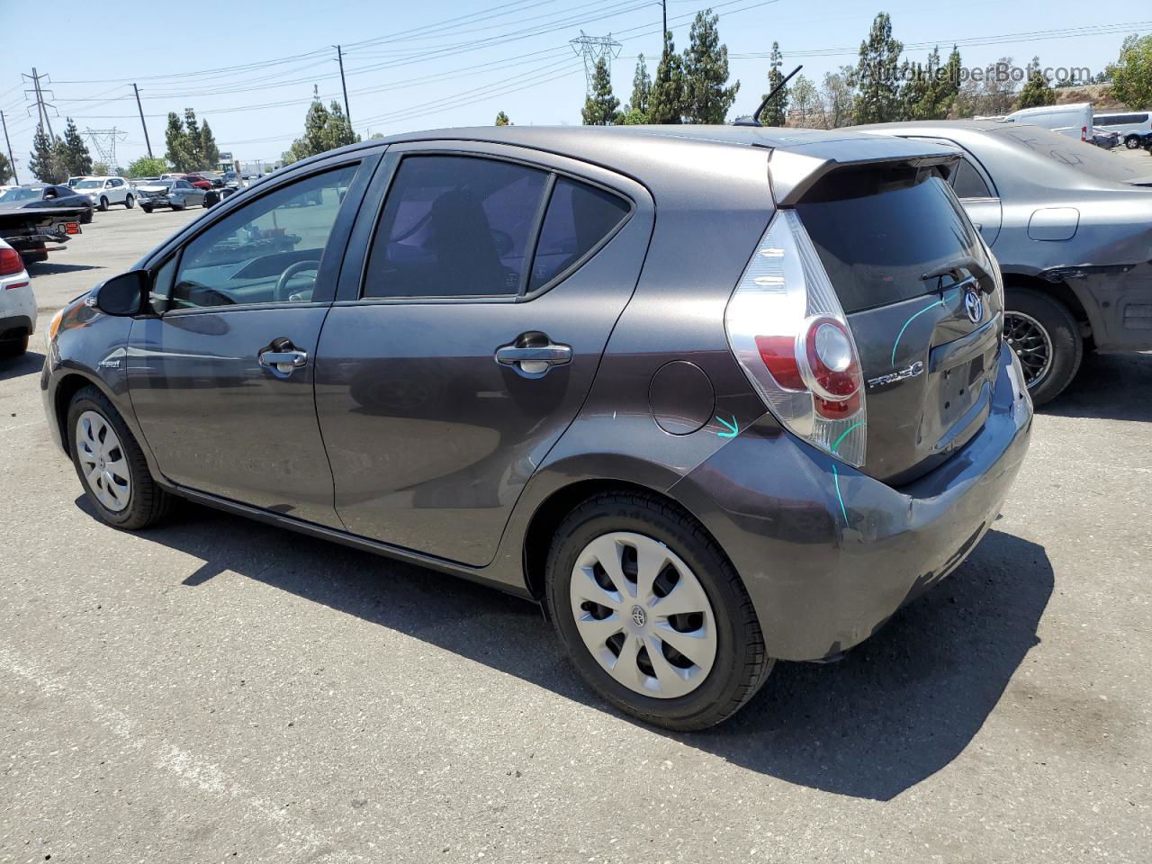 2014 Toyota Prius C  Gray vin: JTDKDTB33E1575328