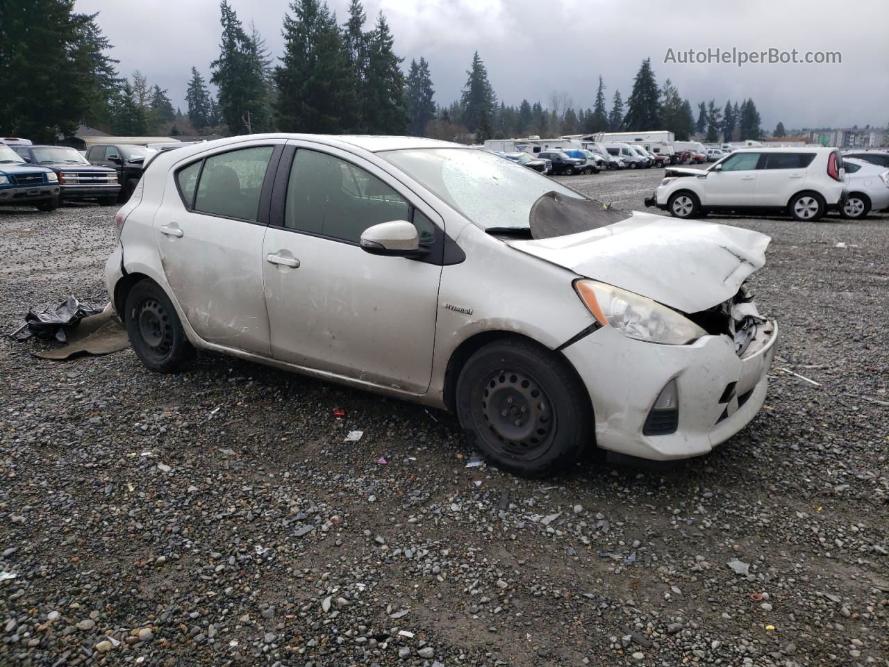 2013 Toyota Prius C  White vin: JTDKDTB34D1531093