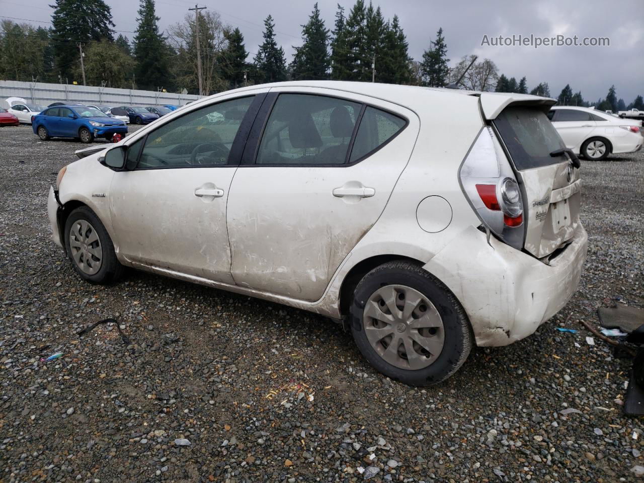 2013 Toyota Prius C  White vin: JTDKDTB34D1531093