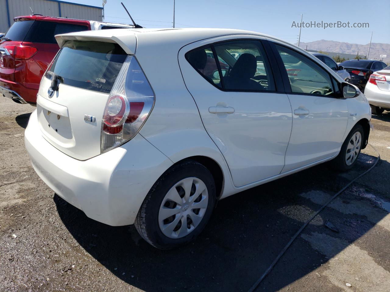 2013 Toyota Prius C  White vin: JTDKDTB34D1553479