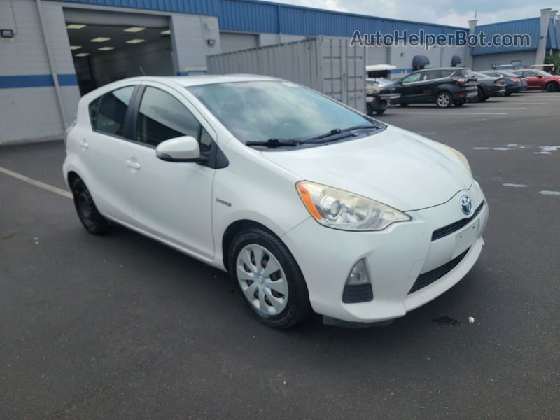 2014 Toyota Prius C Two White vin: JTDKDTB34E1561373