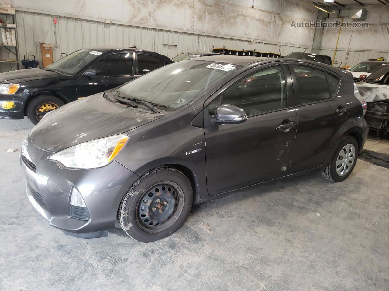 2014 Toyota Prius C  Серый vin: JTDKDTB34E1562264